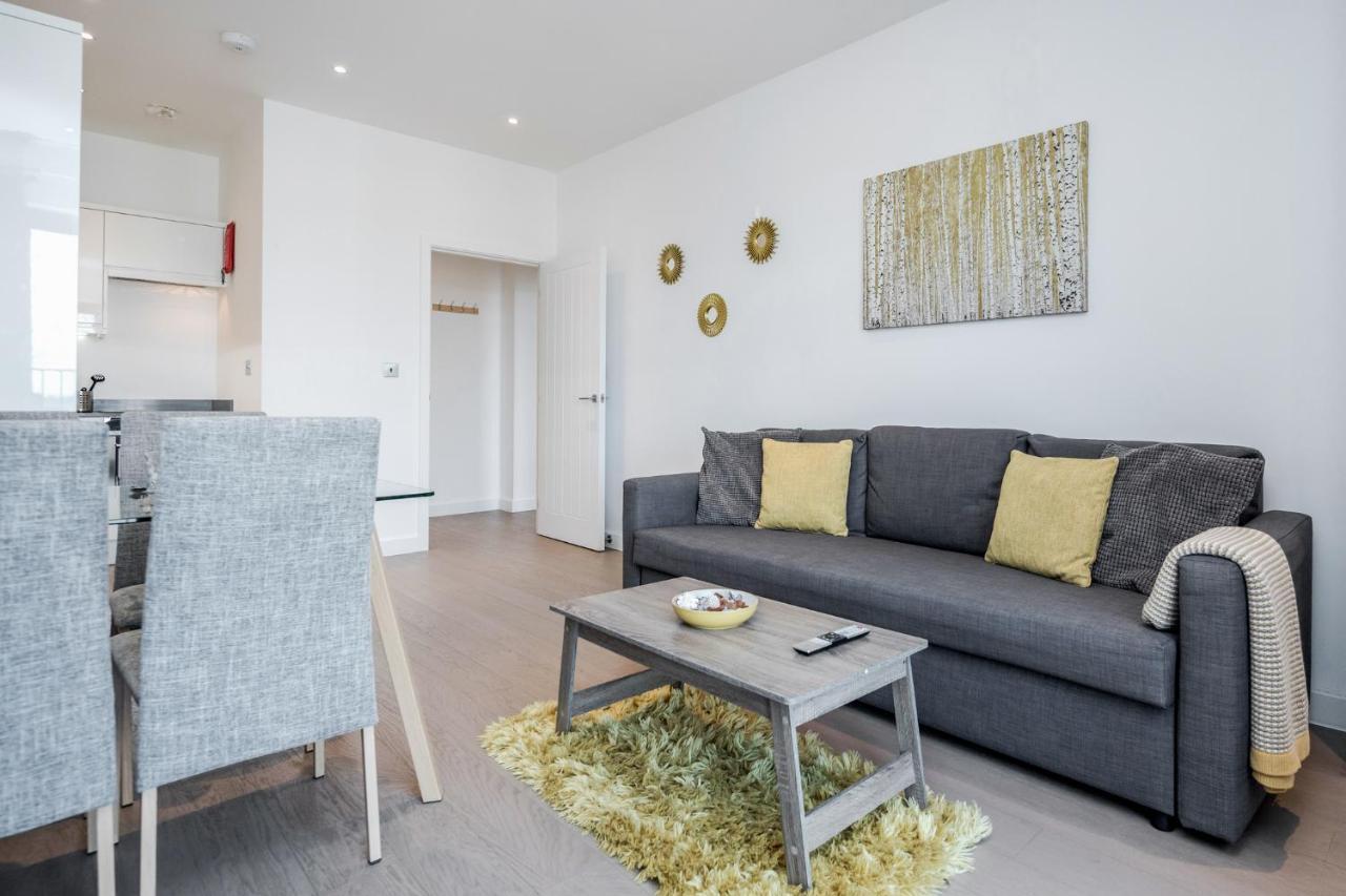 Top Floor Luxury 2 Bedroom St Albans Apartment - Free Wifi Kültér fotó